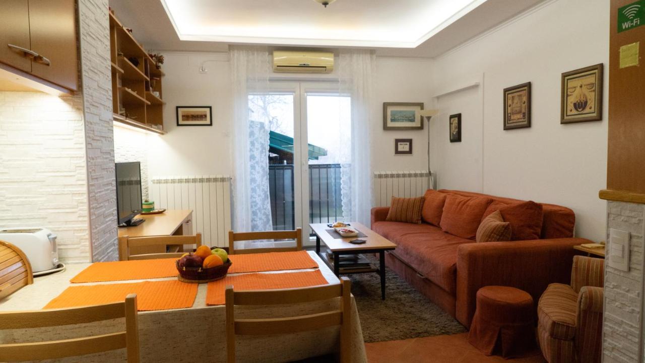 Apartment Akacija Gardens Belgrade Extérieur photo