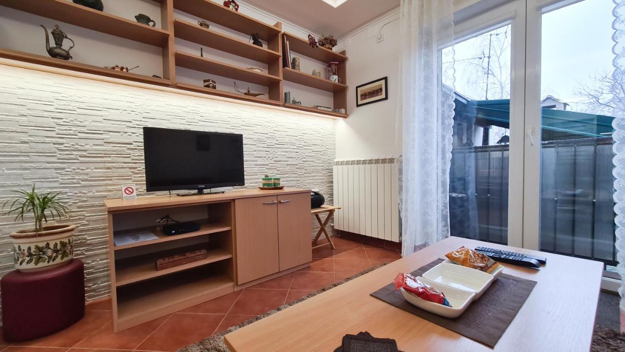 Apartment Akacija Gardens Belgrade Extérieur photo