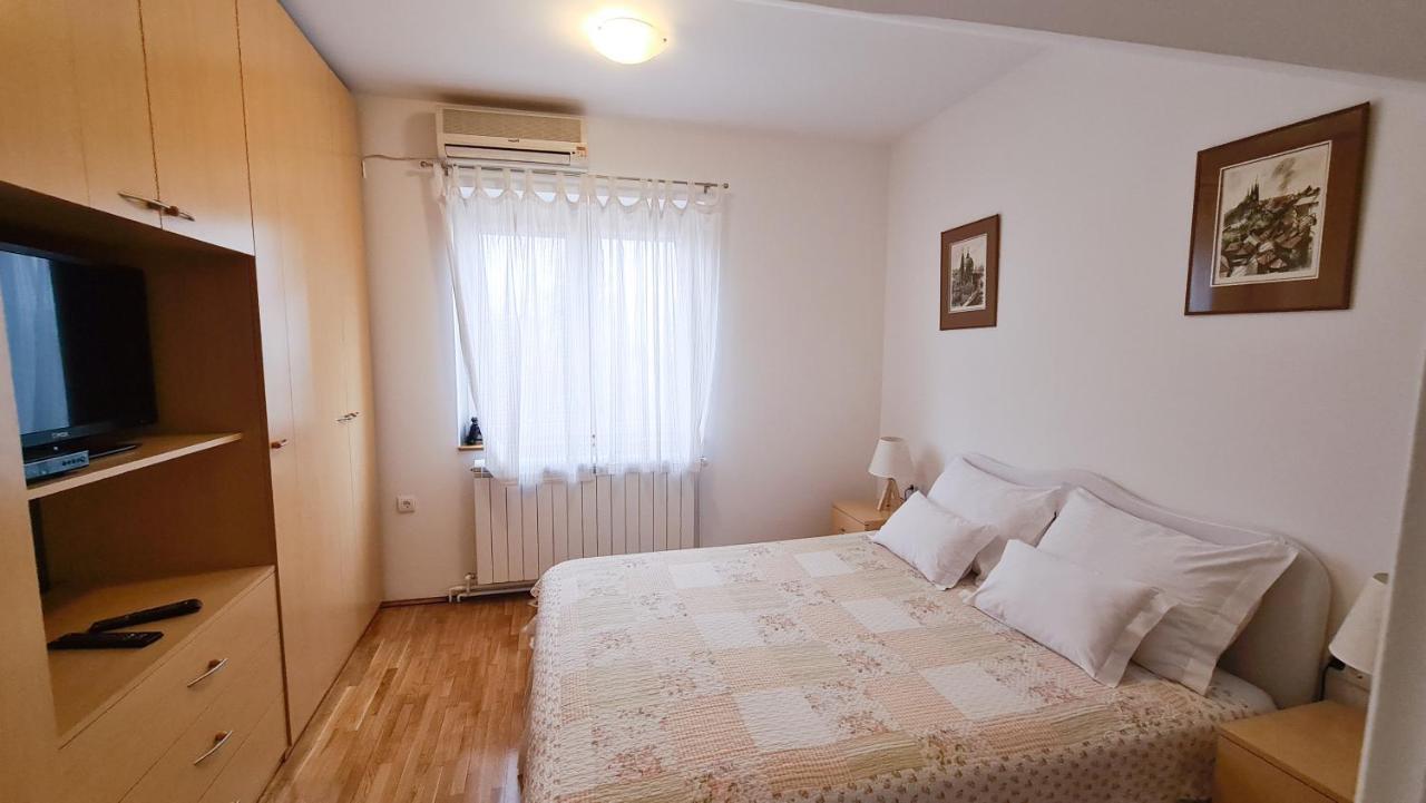 Apartment Akacija Gardens Belgrade Extérieur photo