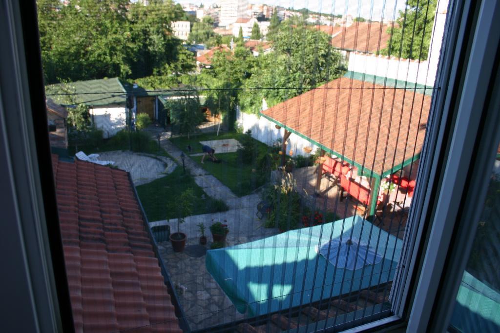 Apartment Akacija Gardens Belgrade Extérieur photo