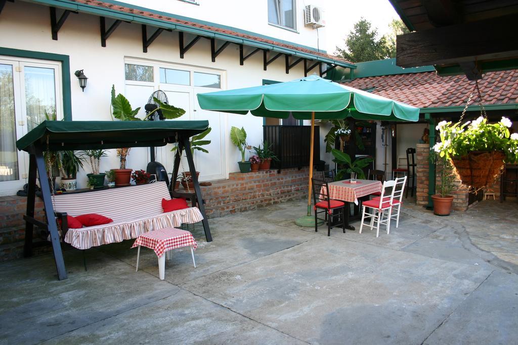 Apartment Akacija Gardens Belgrade Extérieur photo